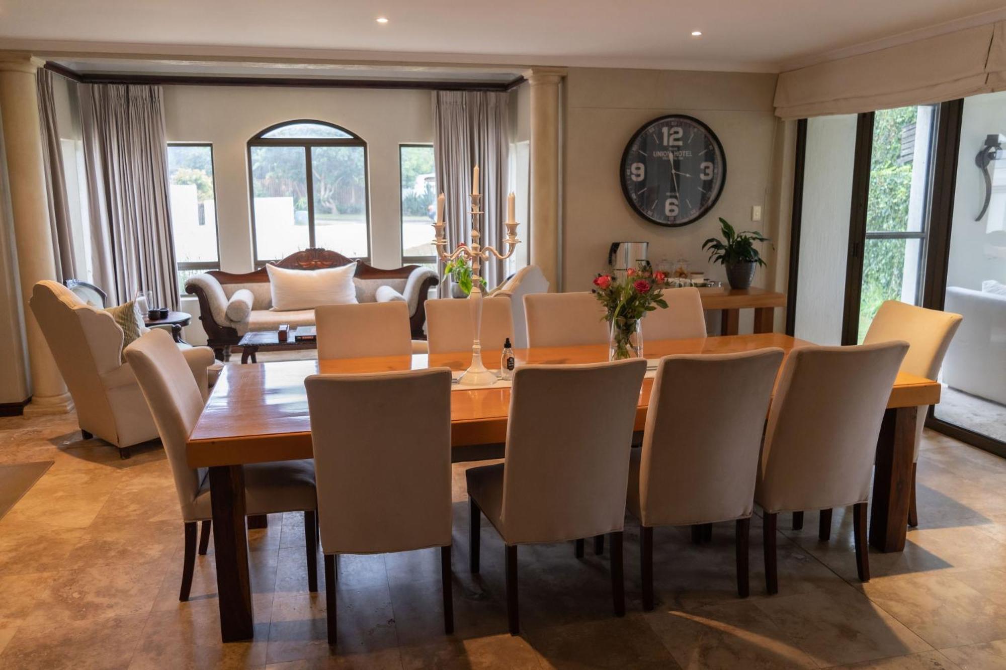 Supertubes Guesthouse Jeffreys Bay Bagian luar foto