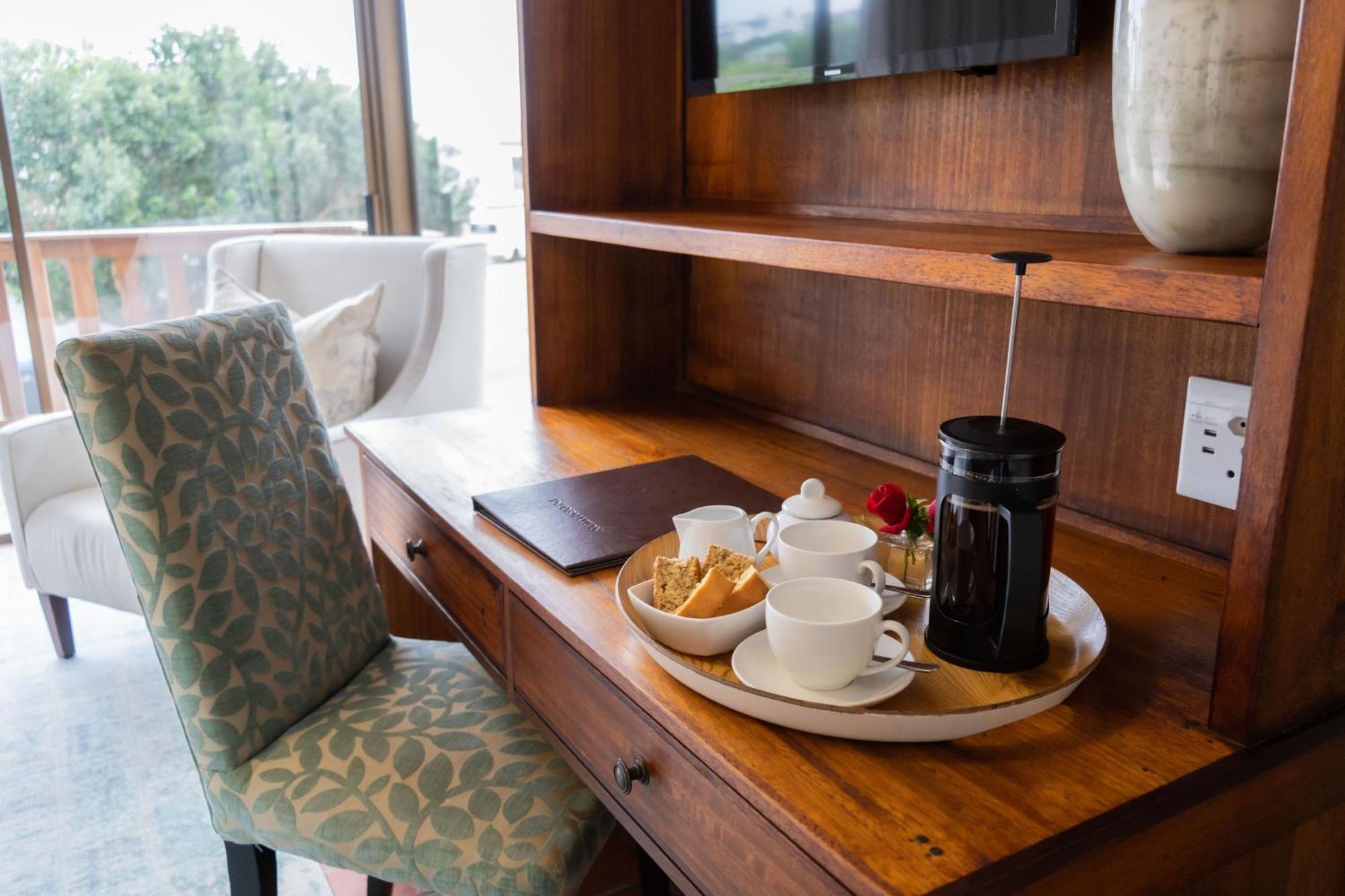 Supertubes Guesthouse Jeffreys Bay Bagian luar foto