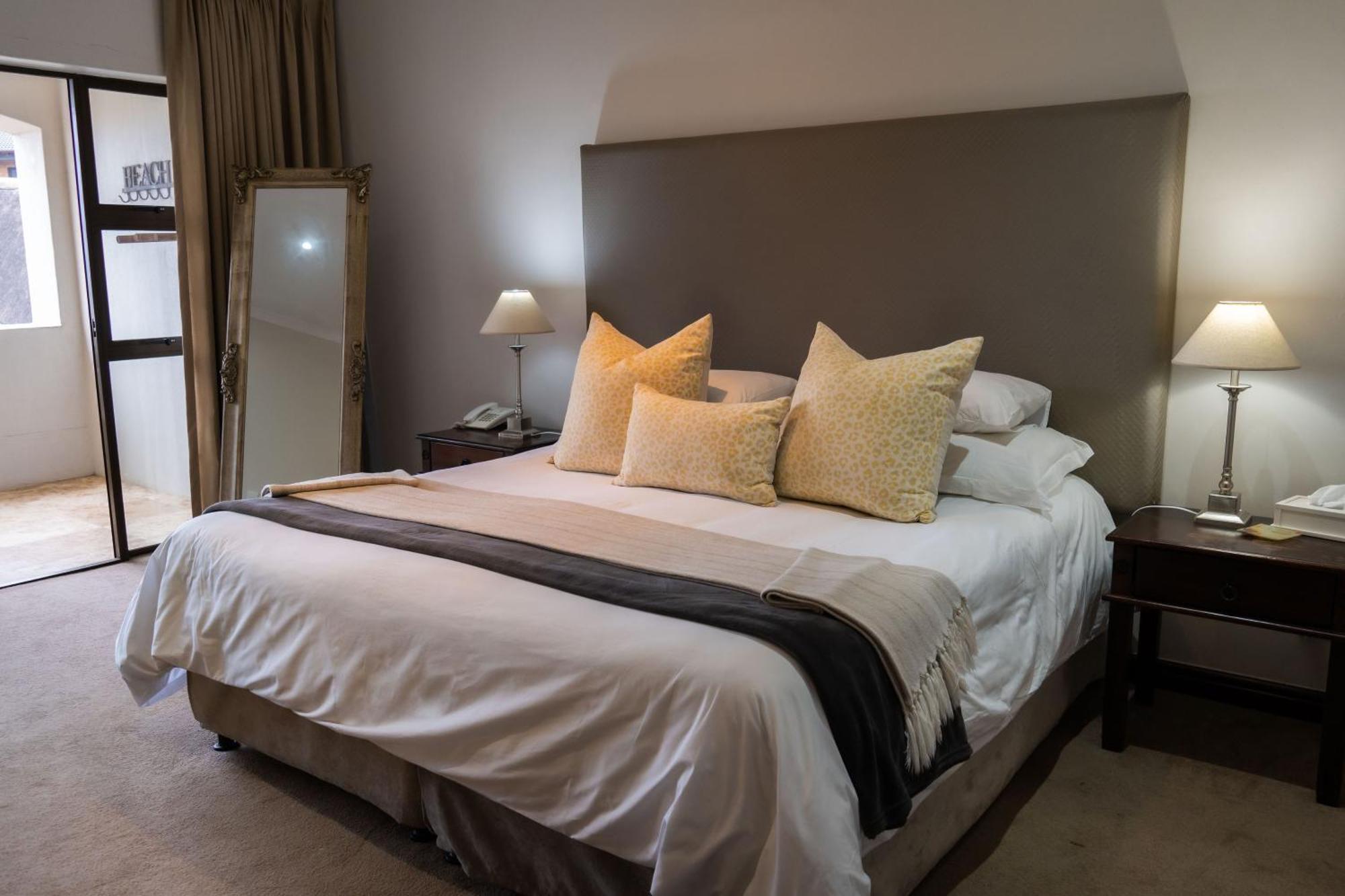 Supertubes Guesthouse Jeffreys Bay Bagian luar foto