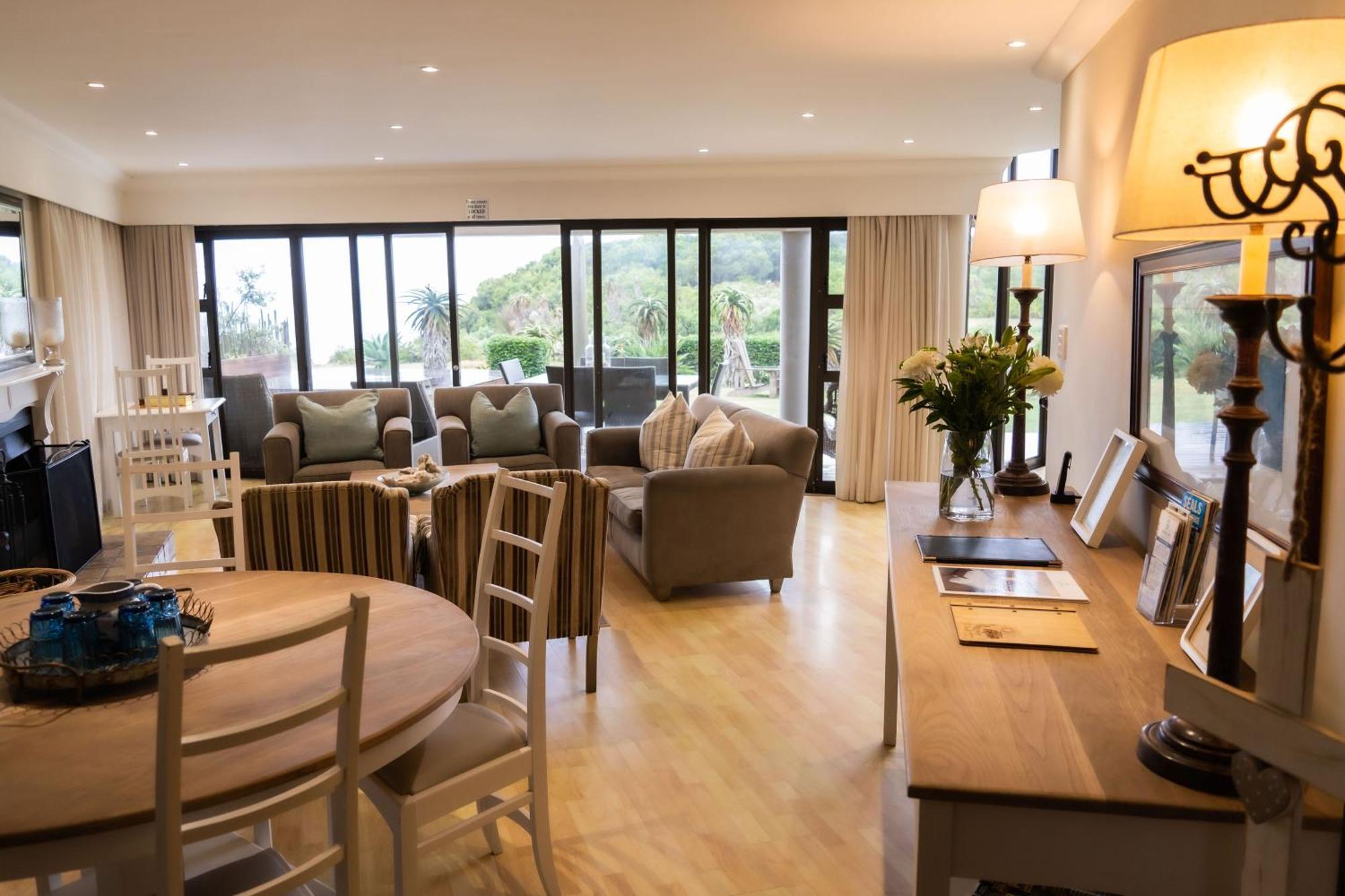 Supertubes Guesthouse Jeffreys Bay Bagian luar foto