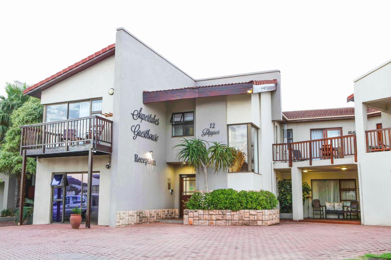 Supertubes Guesthouse Jeffreys Bay Bagian luar foto